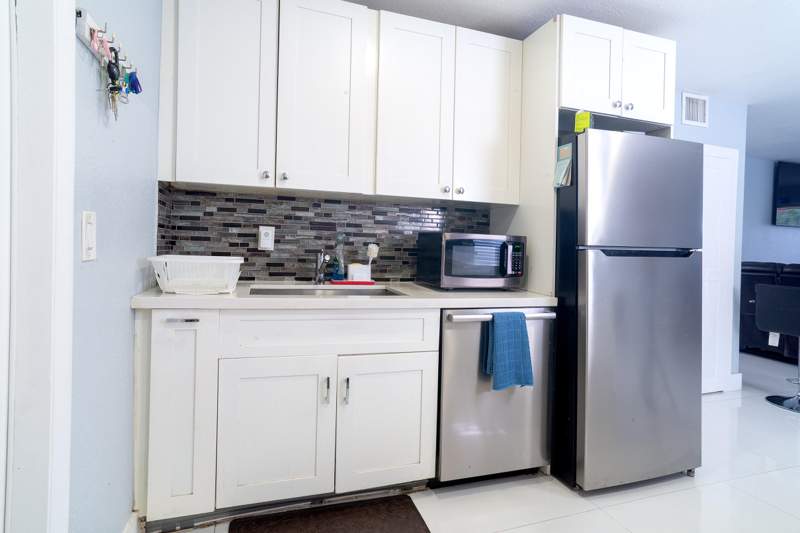 2 bedroom Single Family Residence at 506 Worthmore Drive, Worthmore Park, Lake Worth Beach — photo 4