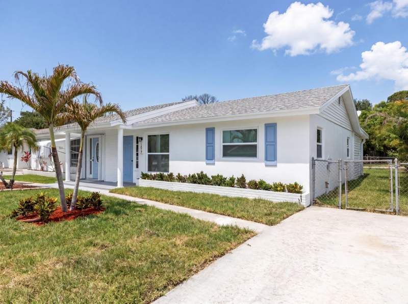 2 bedroom Townhouse at 1017 Riverwood Lane, Fishermans Landing Add, Jupiter — photo 2