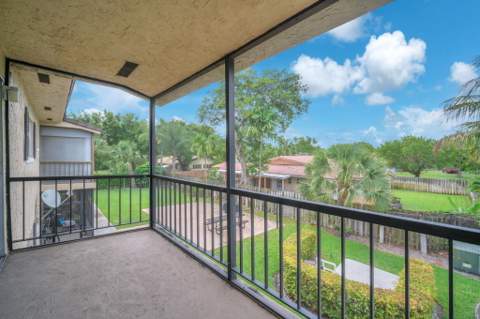 8900 W Sample Road #204, Coral Springs FL - photo 21 of 28
