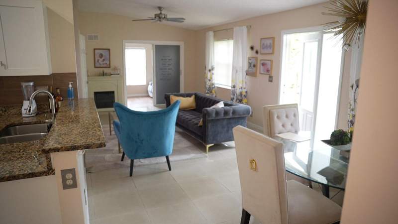 2 bedroom Villa at 201 Maplewood Drive #201, Joggers Run, Greenacres — photo 2
