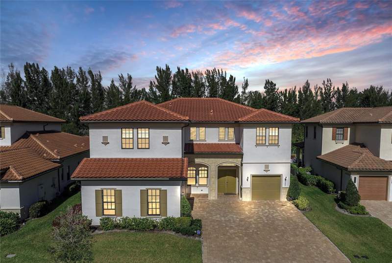 5 bedroom Single Family Residence at 9245 W Parkland Bay Trail, Parkland Bay, Parkland — photo 2