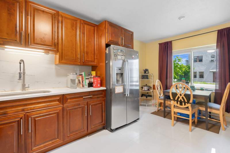 3 bedroom Single Family Residence at 2126 Washington Street, Sunnyside Estates, Hollywood — photo 3