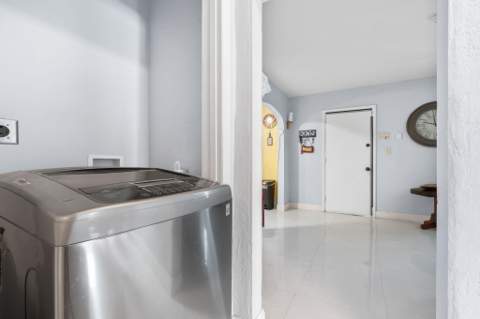 2126 Washington Street, Hollywood FL - photo 14 of 25
