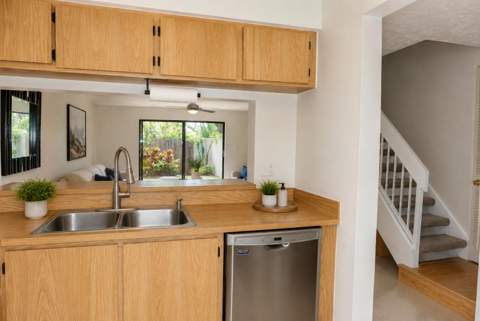 3062 S Oakland Forest Drive #203, Oakland Park FL - photo 8 of 11
