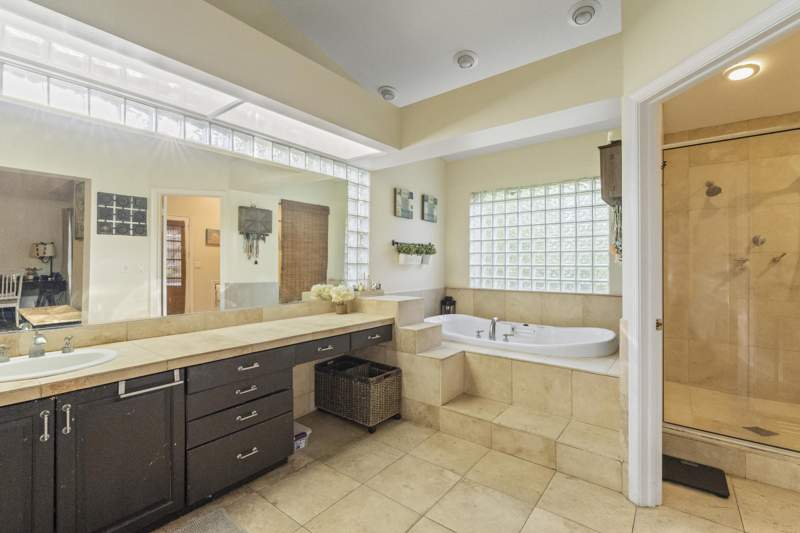 4 bedroom Single Family Residence at 2683 NW 49th Street, Glen Oaks, Boca Raton — photo 4