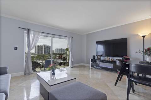 2900 NE 30th Street #Apt 8j, Fort Lauderdale FL - photo 18 of 46