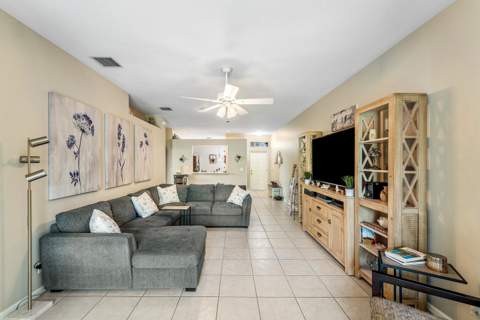 10760 Royal Caribbean Circle, Boynton Beach FL - photo 14 of 47