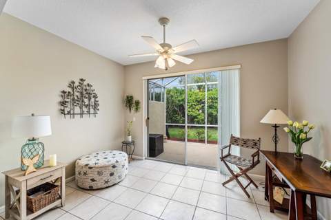 10760 Royal Caribbean Circle, Boynton Beach FL - photo 13 of 47