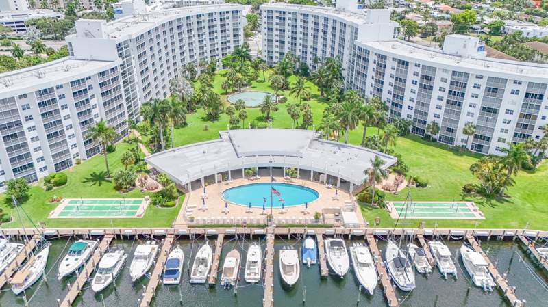 2 bedroom Condominium at 2731 NE 14th Street Causeway #923, Sea Haven, Pompano Beach — photo 2
