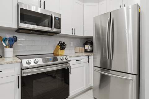 780 S Sapodilla Avenue #104, West Palm Beach FL - photo 10 of 33