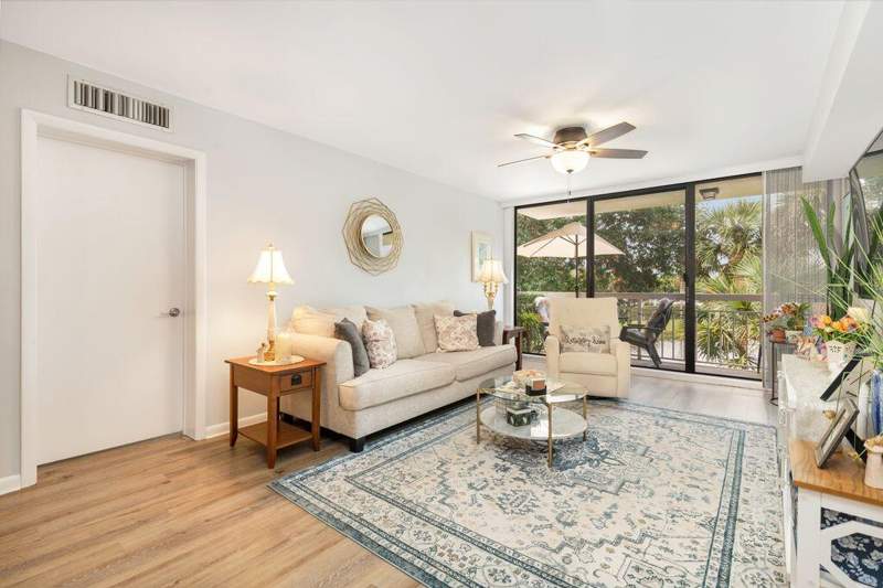 2 bedroom Condominium at 2401 Village Boulevard #305, Whitehall Village, West Palm Beach — photo 5