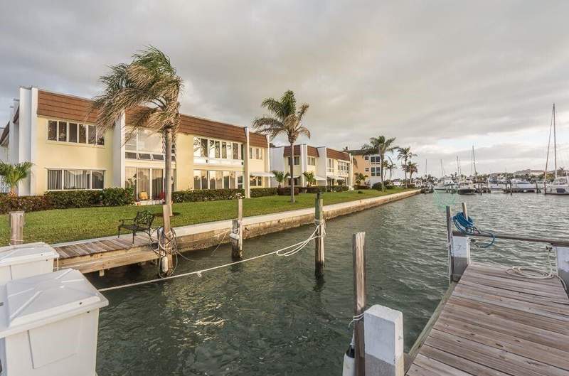 1 bedroom Condominium at 1315 Bayshore Drive #204, Colonnades Condominium No 1, Fort Pierce — photo 4