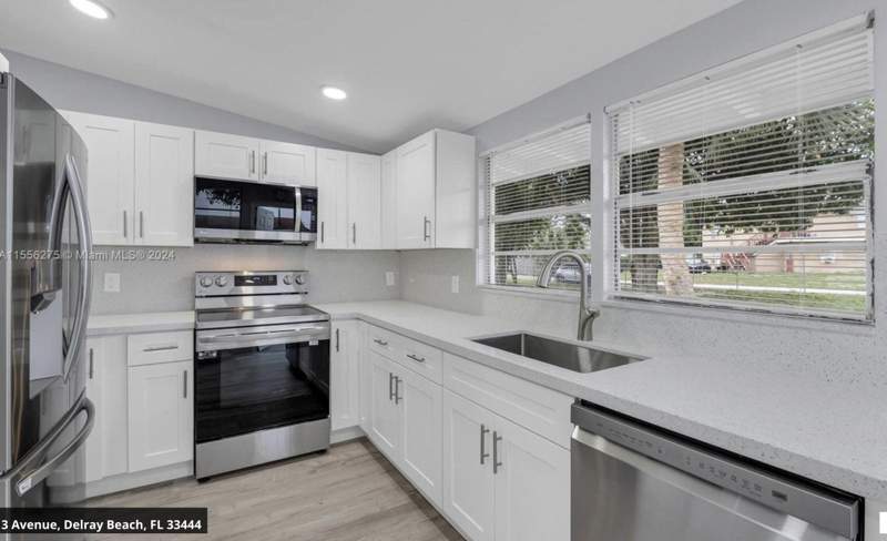 3 bedroom Single Family Residence at 145 SW 13th Avenue, Atlantic Park Gardens Delray, Delray Beach — photo 5