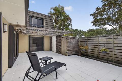 121 1st Terrace, Palm Beach Gardens FL - photo 9 of 65
