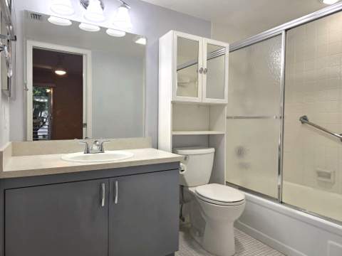 2103 Lucaya Bend #E2, Coconut Creek FL - photo 22 of 116