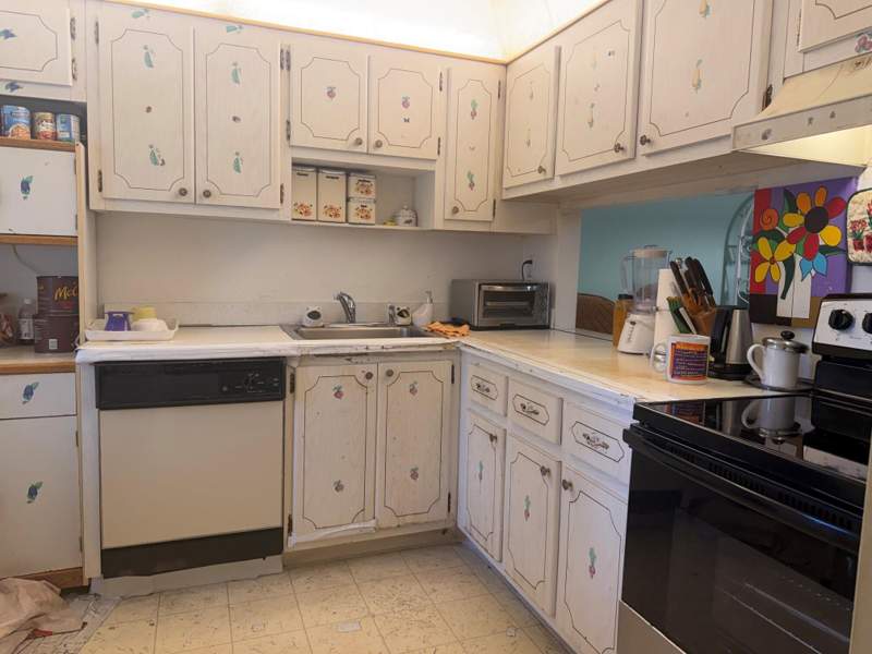 2 bedroom Condominium at 2687 N Garden Dr Drive #103, Lake Clarke Gardens Condo 5, Lake Worth — photo 2