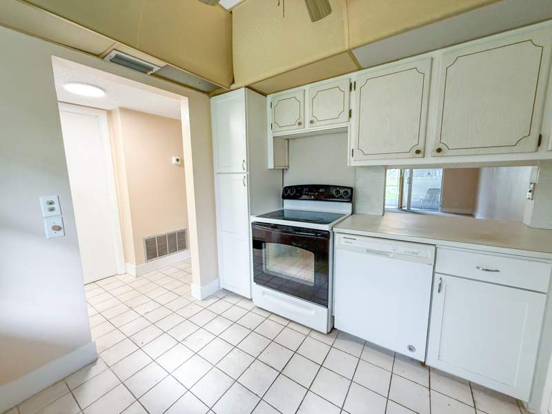 1 bedroom Condominium at 604 NE 2nd Street #122, Danians North Condo, Dania Beach — photo 4