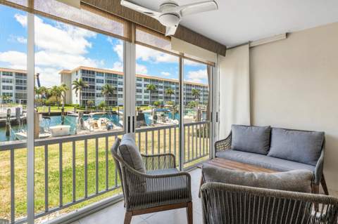 911 Gardenia Drive #154, Delray Beach FL - photo 24 of 36