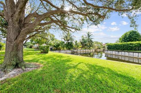 1840 NW 13th Street #103, Delray Beach FL - photo 16 of 22