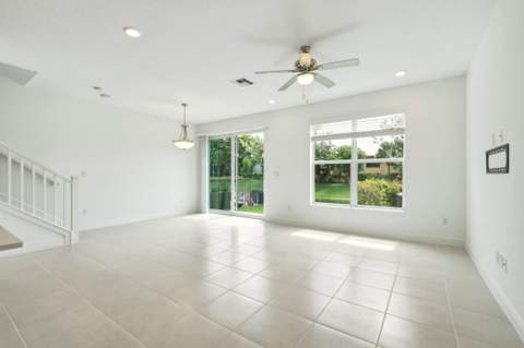 4364 Veleiros Avenue, Deerfield Beach FL - photo 13 of 48