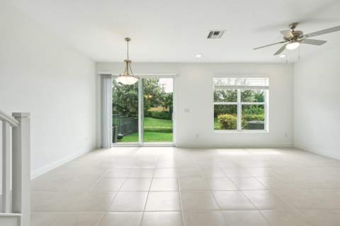 4364 Veleiros Avenue, Deerfield Beach FL - photo 16 of 48