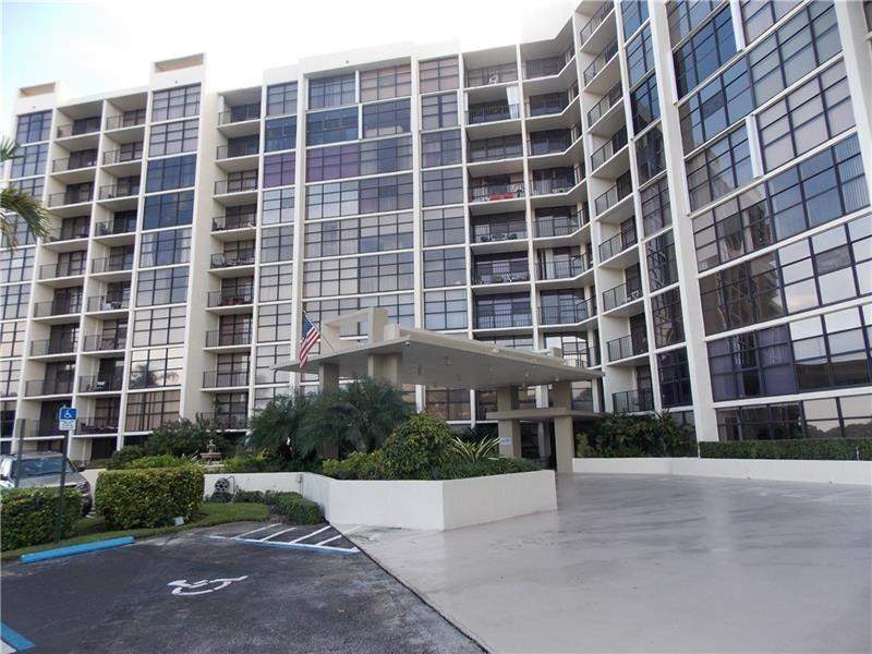 2 bedroom Condominium at 600 Parkview Drive #531, Towers of Oceanview, Hallandale Beach — photo 2