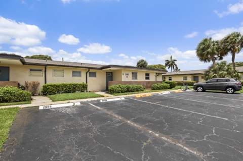 2885 W Ashley Dr Drive #B, West Palm Beach FL - photo 19 of 34