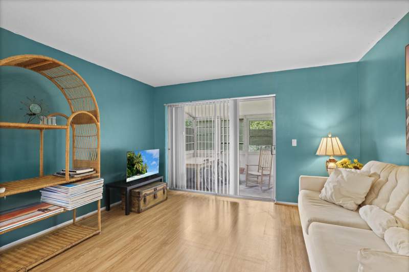 1 bedroom Condominium at 2885 W Ashley Dr Drive #B, Cresthaven Villas 7 Condo, West Palm Beach — photo 3