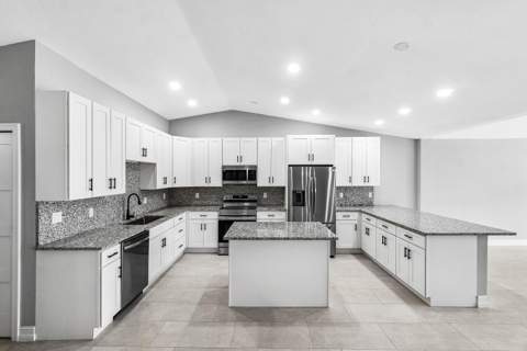 120 Mayfair Lane, Boynton Beach FL - photo 8 of 37