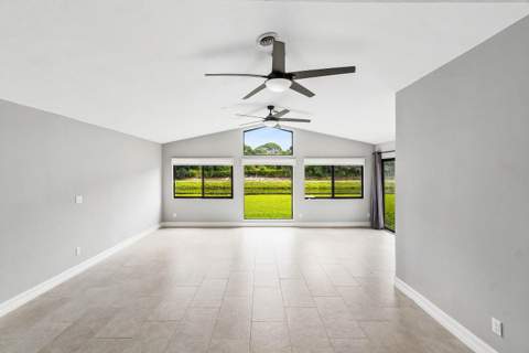 120 Mayfair Lane, Boynton Beach FL - photo 12 of 37