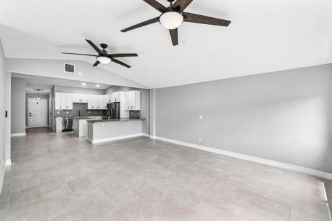 120 Mayfair Lane, Boynton Beach FL - photo 15 of 37