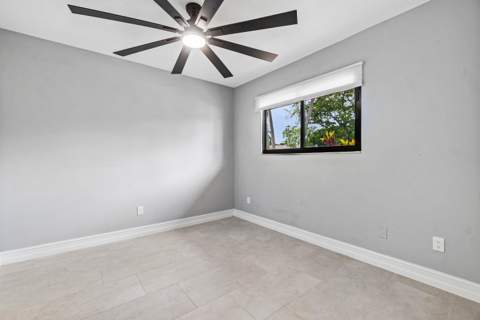 120 Mayfair Lane, Boynton Beach FL - photo 19 of 37