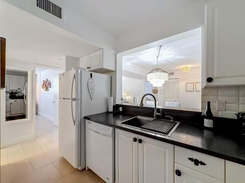1341 SE 3rd Avenue #210, Dania Beach FL - photo 8 of 48