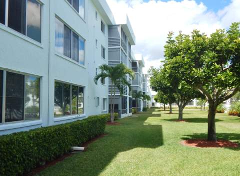 6698 N 10th Ave #215, Lake Worth FL - photo 22 of 45