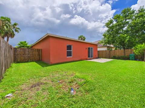 157 Blue Grotto Drive, Fort Pierce FL - photo 24 of 30