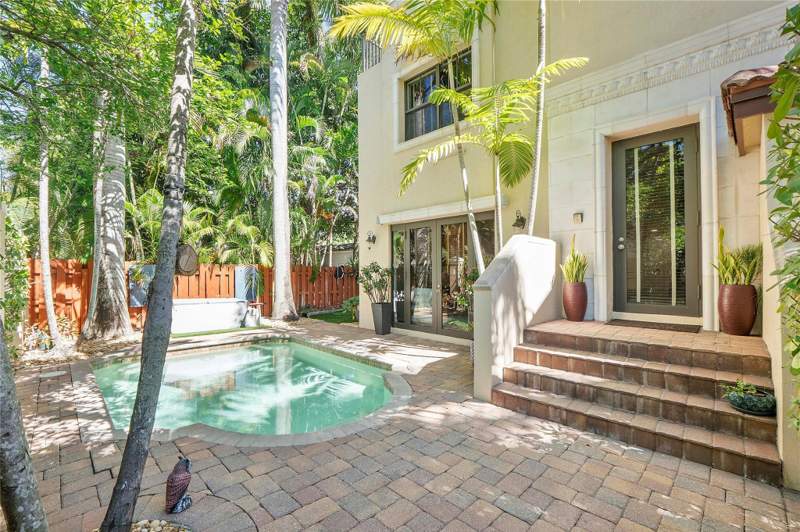 4 bedroom Townhouse at 430 NE 7th Avenue #430, Holmberg & Mc Kees, Fort Lauderdale — photo 2