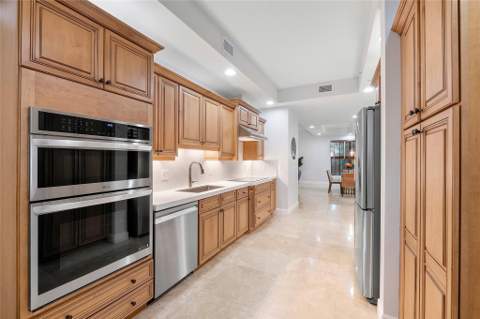 430 NE 7th Avenue #430, Fort Lauderdale FL - photo 8 of 42