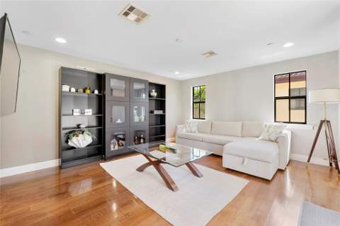 430 NE 7th Avenue #430, Fort Lauderdale FL - photo 19 of 42