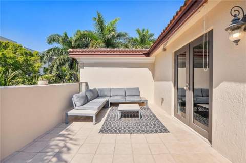 430 NE 7th Avenue #430, Fort Lauderdale FL - photo 23 of 42