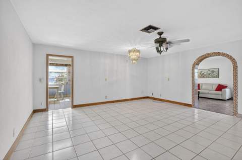 1370 SW 27th Place, Boynton Beach FL - photo 11 of 70