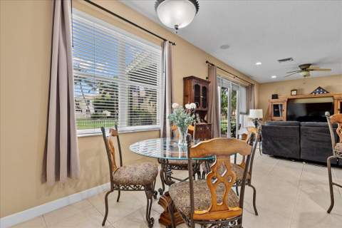 135 Hamilton Terrace, West Palm Beach FL - photo 12 of 39