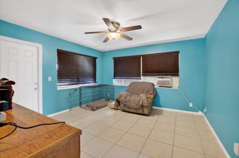 220 SW 10th Avenue, Boynton Beach FL - photo 10 of 56