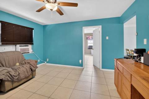 220 SW 10th Avenue, Boynton Beach FL - photo 12 of 56
