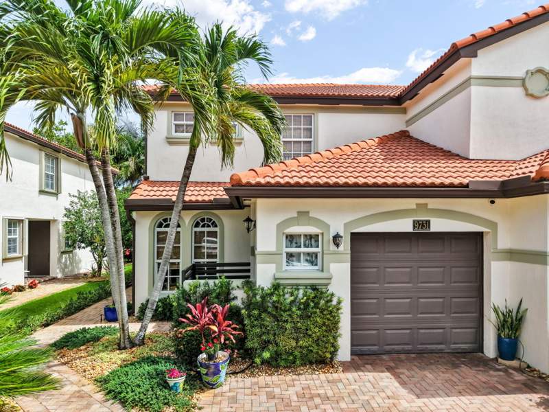 4 bedroom Townhouse at 9731 Darlington Place, Darlington Park, Cooper City — photo 2