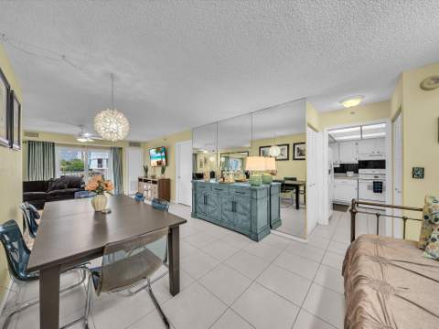 3215 S Ocean Boulevard #104, Highland Beach FL - photo 9 of 34