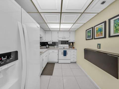 3215 S Ocean Boulevard #104, Highland Beach FL - photo 15 of 34