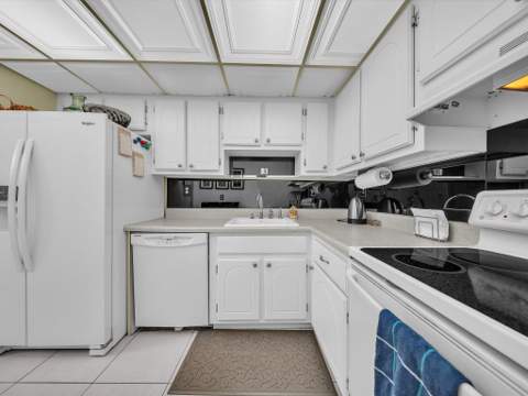 3215 S Ocean Boulevard #104, Highland Beach FL - photo 17 of 34