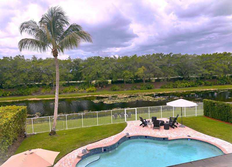 4 bedroom Single Family Residence at 4299 Laurel Ridge Circle, Laurel Ridge, Weston — photo 2