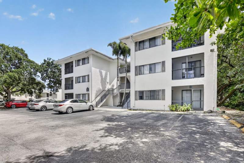 2 bedroom Condominium at 2445 SW 18th Terrace #922, Marina Oaks Condo, Fort Lauderdale — photo 2