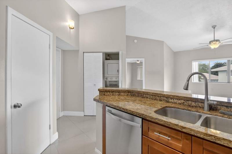 2 bedroom Condominium at 2445 SW 18th Terrace #922, Marina Oaks Condo, Fort Lauderdale — photo 5